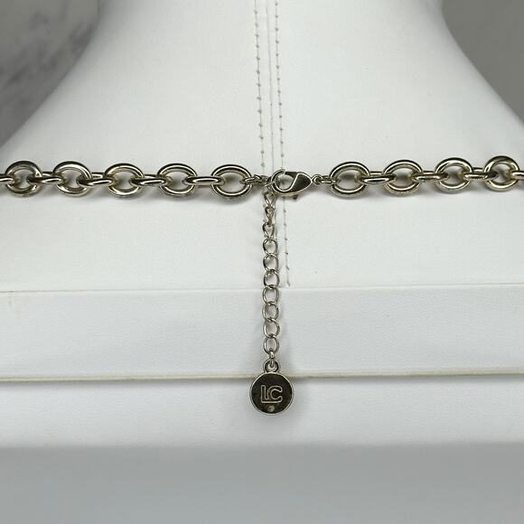 Liz Claiborne Chunky Plastic and Gold Tone Long Chain Link Necklace - Picture 8 of 9